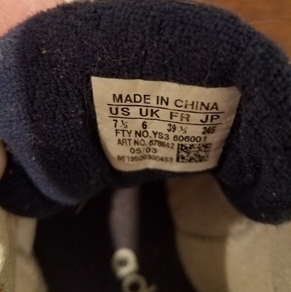 PRICE⬇️ADIDAS VINDICATORS 7.5 - Picture 8 of 14